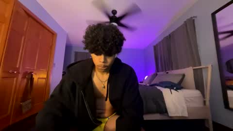 Snapshot of evansxx6 chatting on 12-05-24, 05:48 evansxx6 online show from 12-05-24, 05:48