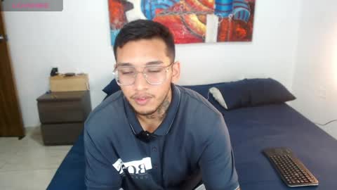   online show from 03-25-26, 11:00