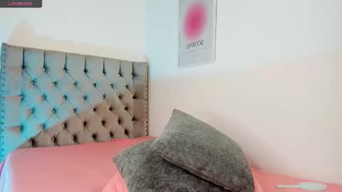 Eva Olimpo online show from 01-13-26, 04:23