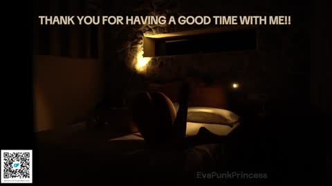 Snapshot of evapunkprincess chatting on 12-12-24, 04:21 Eva online show from 12-12-24, 04:21