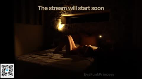 Snapshot of evapunkprincess chatting on 02-18-25, 09:43 Eva online show from 02-18-25, 09:43