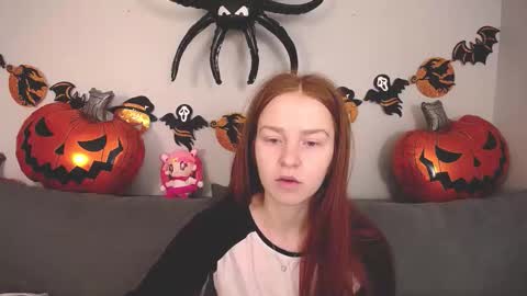 Adelina online show from 10-25-25, 05:04