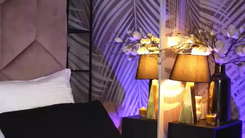 EvaRhea online show from 11-20-25, 04:01