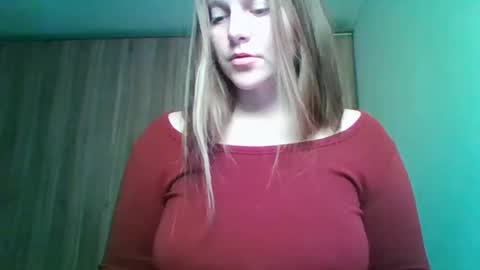 Snapshot of evasapples2026 chatting on 01-17-26, 02:55 evasapples2026 online show from 01-17-26, 02:55