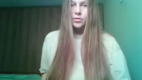 Snapshot of evasapples2026 chatting on 02-15-26, 12:47 evasapples2026 online show from 02-15-26, 12:47