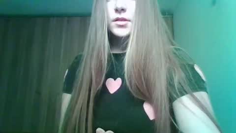 Snapshot of evasapples2026 chatting on 02-18-26, 12:06 evasapples2026 online show from 02-18-26, 12:06