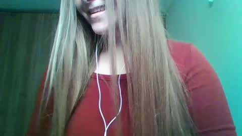 Snapshot of evasapples2026 chatting on 02-20-26, 07:58 evasapples2026 online show from 02-20-26, 07:58