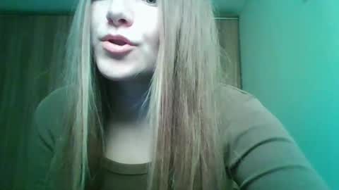 Snapshot of evasapples2026 chatting on 03-02-26, 04:25 evasapples2026 online show from 03-02-26, 04:25