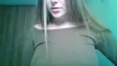 Snapshot of evasapples2026 chatting on 03-12-26, 11:22 evasapples2026 online show from 03-12-26, 11:22