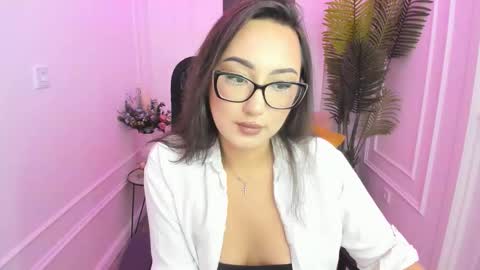 Snapshot of evasarazardje chatting on 11-16-25, 11:27 evasarazardje online show from 11-16-25, 11:27