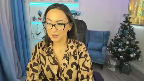 Snapshot of evasarazardje chatting on 12-05-25, 07:32 evasarazardje online show from 12-05-25, 07:32