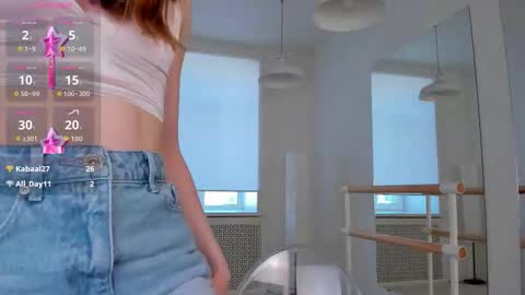 Snapshot of evaselin chatting on 09-12-25, 05:40 Eva online show from 09-12-25, 05:40