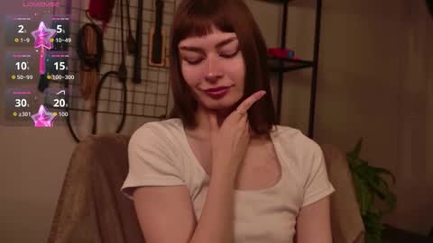 Snapshot of evaselin chatting on 10-10-25, 05:28 Eva online show from 10-10-25, 05:28