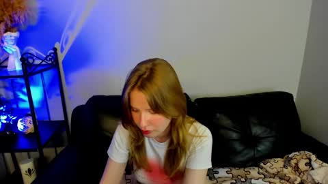 Eva online show from 12-20-24, 12:41