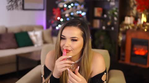 Eva online show from 12-20-24, 11:58