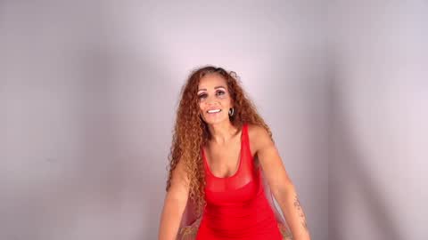 Snapshot of evasweet__ chatting on 02-02-25, 04:05  EVA LUNA online show from 02-02-25, 04:05