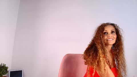 Snapshot of evasweet__ chatting on 02-08-25, 01:11  EVA LUNA online show from 02-08-25, 01:11