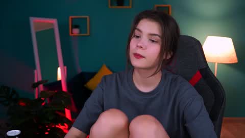 Eva  next stream -  - 1600 UTC2000  online show from 01-24-25, 03:45