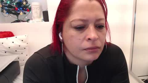 Eva Twiss online show from 12-19-25, 12:12