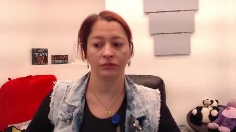 Eva Twiss online show from 04-14-26, 12:22