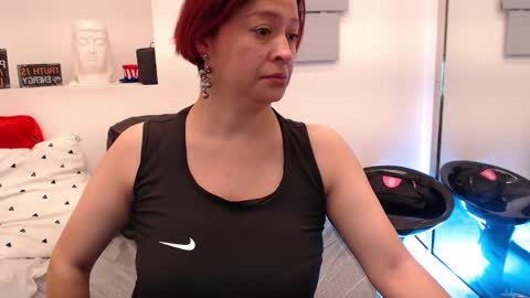 Snapshot of evatwiss chatting on 05-29-26, 12:25 Eva Twiss online show from 05-29-26, 12:25