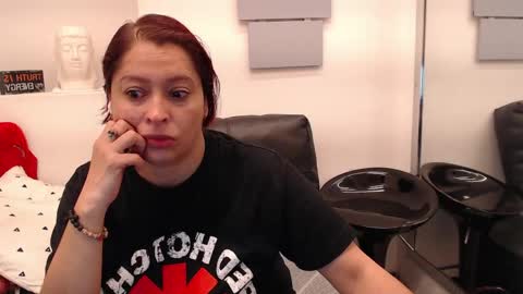 Snapshot of evatwiss chatting on 06-09-26, 11:33 Eva Twiss online show from 06-09-26, 11:33