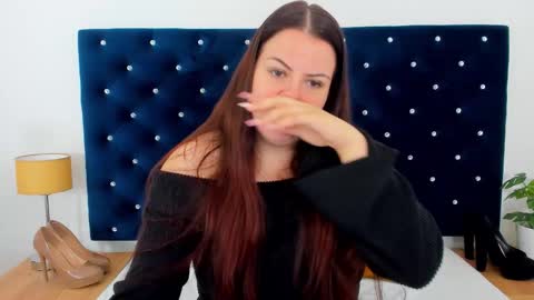 Eva online show from 10-16-25, 06:36