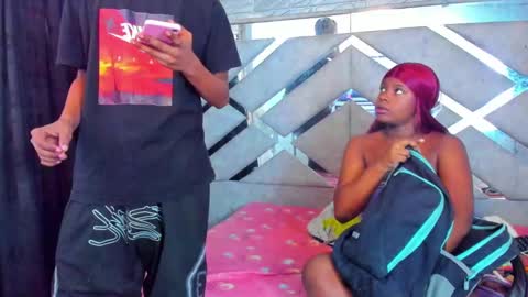 Snapshot of evaxemma chatting on 02-27-25, 12:34 Eva And Emmanuel online show from 02-27-25, 12:34