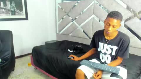 Snapshot of evaxemma chatting on 10-15-25, 03:34 Eva And Emmanuel online show from 10-15-25, 03:34