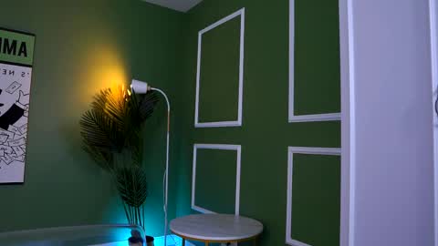 Eva online show from 04-24-26, 10:18