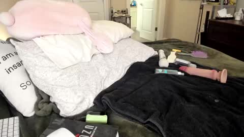 Snapshot of eve003300 chatting on 12-13-24, 02:21 Goddess Eve online show from 12-13-24, 02:21