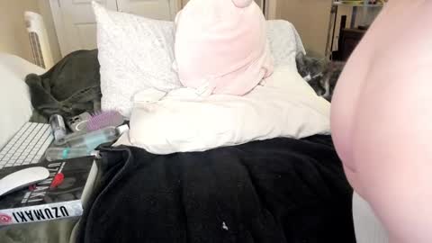 Snapshot of eve003300 chatting on 12-17-24, 02:23 Goddess Eve online show from 12-17-24, 02:23