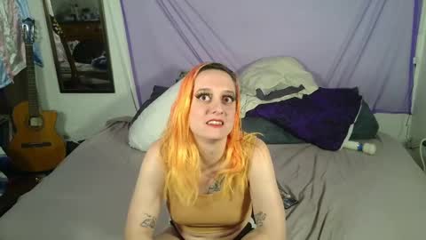 Snapshot of evelan123 chatting on 09-12-25, 09:26 Chulal online show from 09-12-25, 09:26
