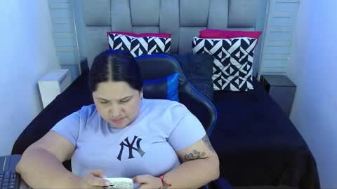 Snapshot of evelin_zaens chatting on 09-16-25, 06:03 evelin zaens online show from 09-16-25, 06:03