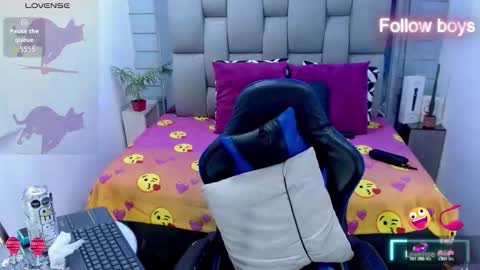 evelin zaens online show from 02-17-26, 04:09