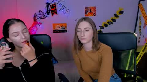 evelina online show from 10-28-25, 07:01