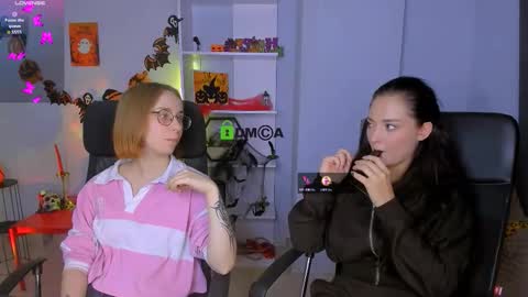 evelina online show from 10-30-25, 01:34