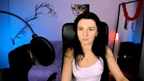 evelina online show from 11-14-25, 01:32