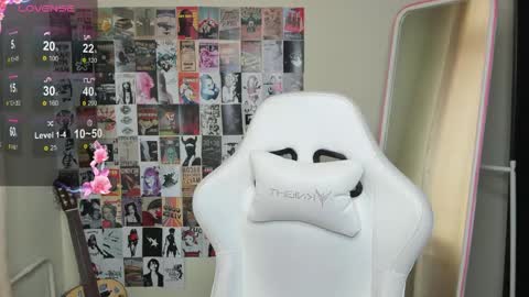 Evelina online show from 05-06-26, 01:14
