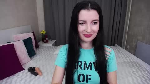 Snapshot of evelingills chatting on 11-20-25, 06:24 Evelin online show from 11-20-25, 06:24