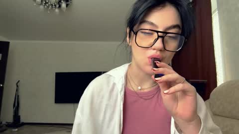 Sofia online show from 02-21-26, 06:58