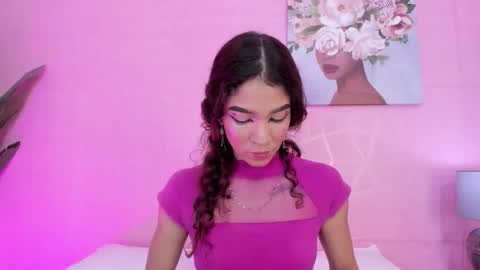 Snapshot of evelyn__rose1 chatting on 03-04-26, 06:25 evelyn__rose1 online show from 03-04-26, 06:25