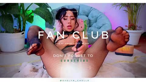 Im Eve or Chelle Next Stream 191224  online show from 01-07-25, 04:59