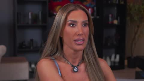 Evelyn online show from 04-21-26, 06:12