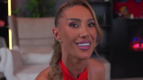 Evelyn online show from 04-26-26, 06:16