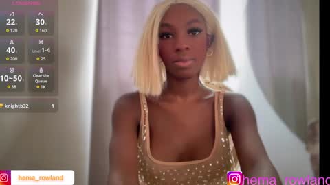 Snapshot of evelyn_jhonson3 chatting on 12-11-24, 12:55 E V E L Y N online show from 12-11-24, 12:55