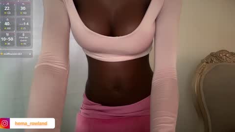 Snapshot of evelyn_jhonson3 chatting on 01-16-25, 12:42 E V E L Y N online show from 01-16-25, 12:42