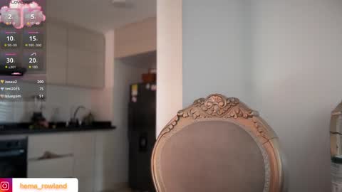 Snapshot of evelyn_jhonson3 chatting on 02-06-25, 02:48 E V E L Y N online show from 02-06-25, 02:48