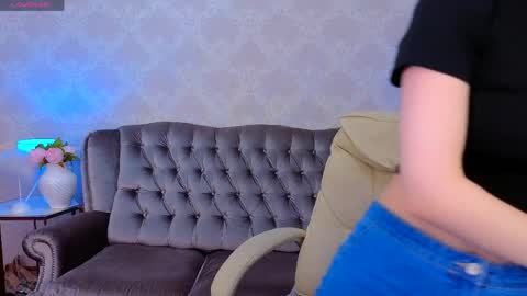 evelyn rush1 online show from 04-24-26, 01:35