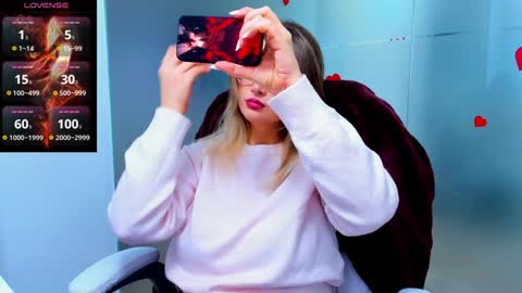 evelyne_rose online show from 01-23-25, 06:17